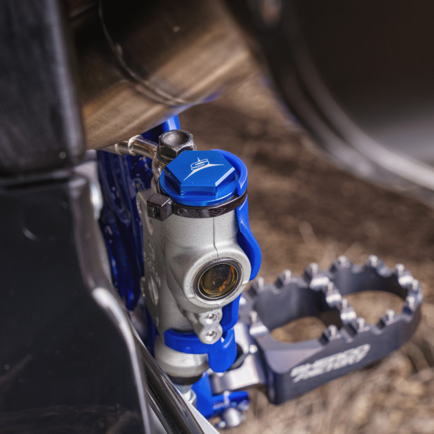 REAR BRAKE PUMP CAP